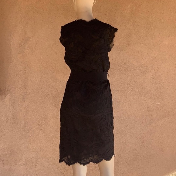 Currently Consigned Emilio Pucci Colonial Lace Dress Like New! US 8, IT 42 - Picture 7 of 13
